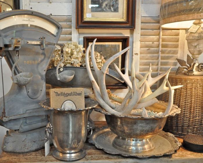 Antler decor for table