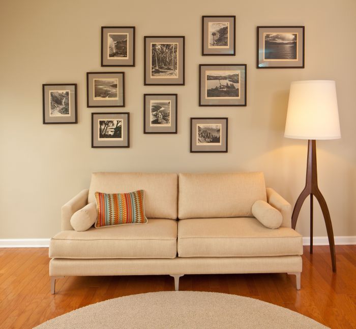 Living room picture wall decor