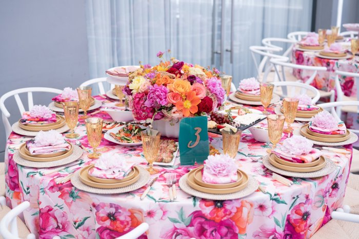 Bridal shower table decor ideas