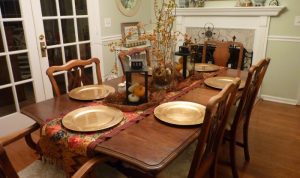 Simple dining table decor ideas