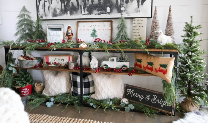 Console table christmas decor ideas