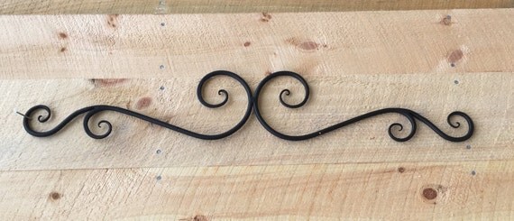 Rod iron wall decor