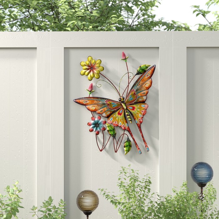 Inexpensive outdoor wall decor